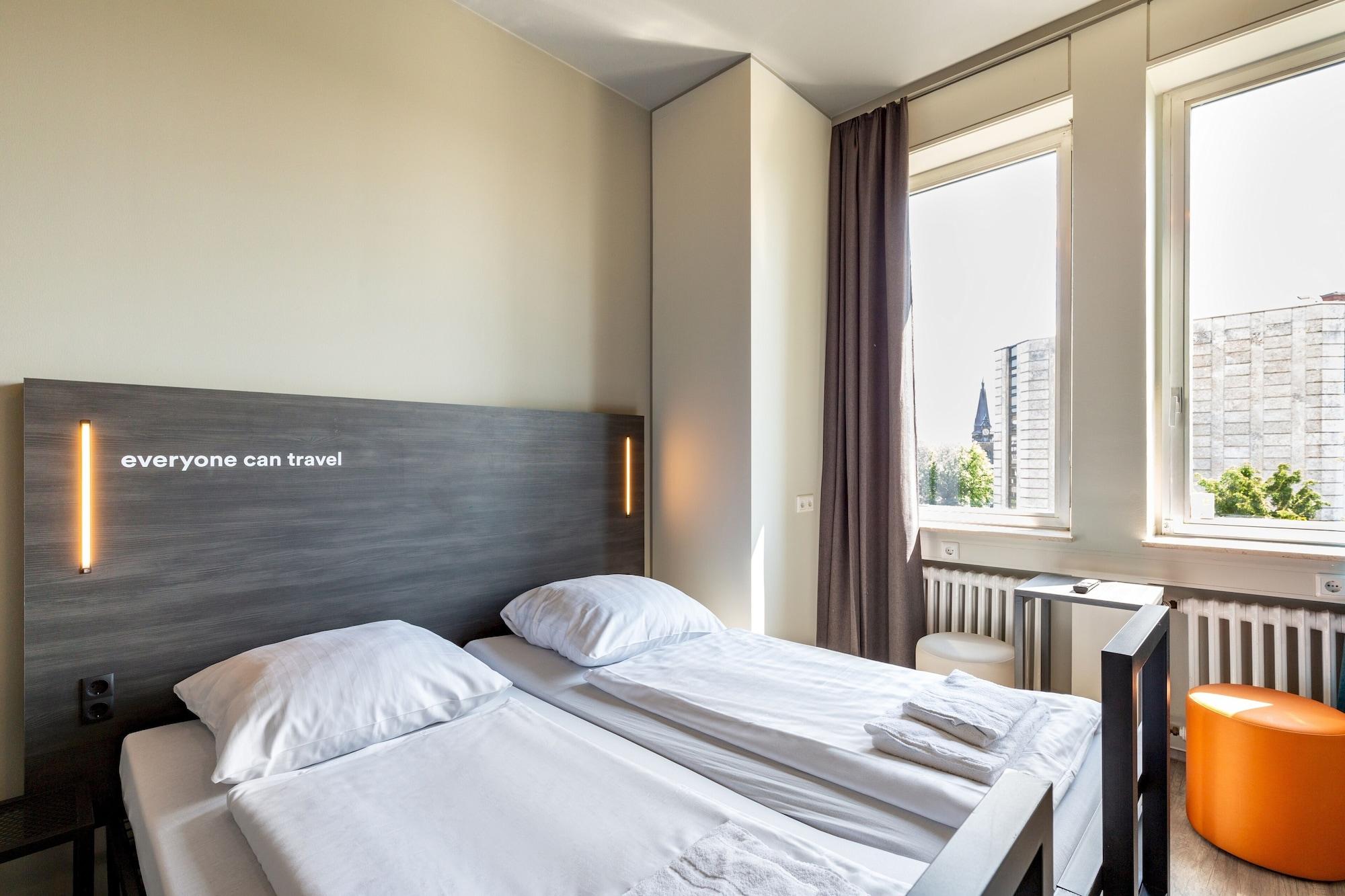 Hotel A&O Aachen Hauptbahnhof Zewnętrze zdjęcie