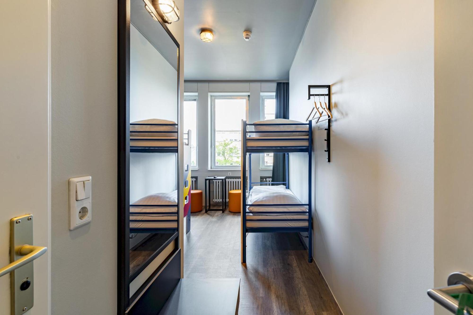Hotel A&O Aachen Hauptbahnhof Zewnętrze zdjęcie