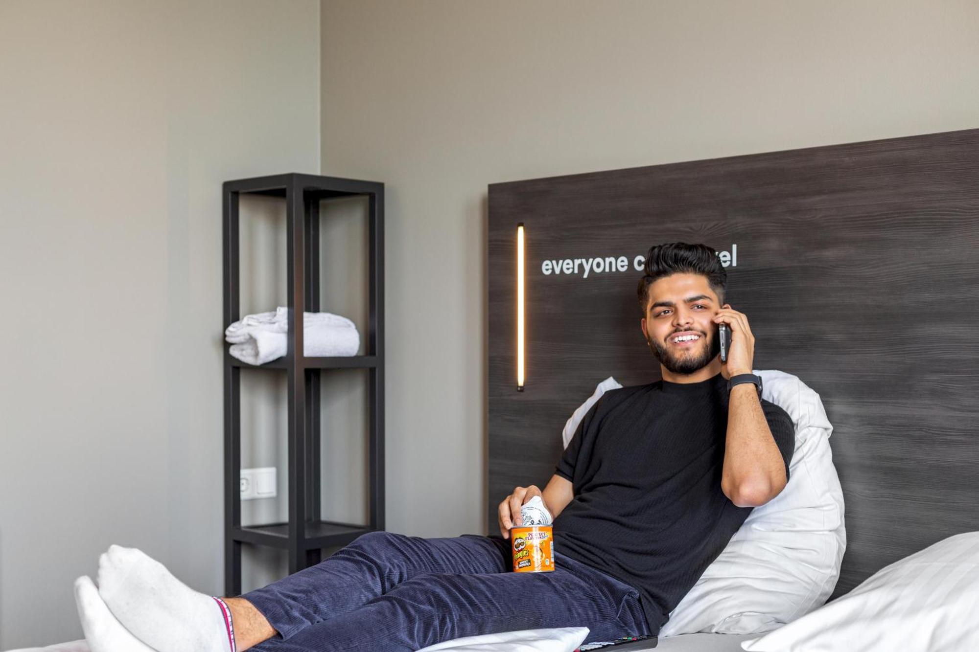 Hotel A&O Aachen Hauptbahnhof Zewnętrze zdjęcie
