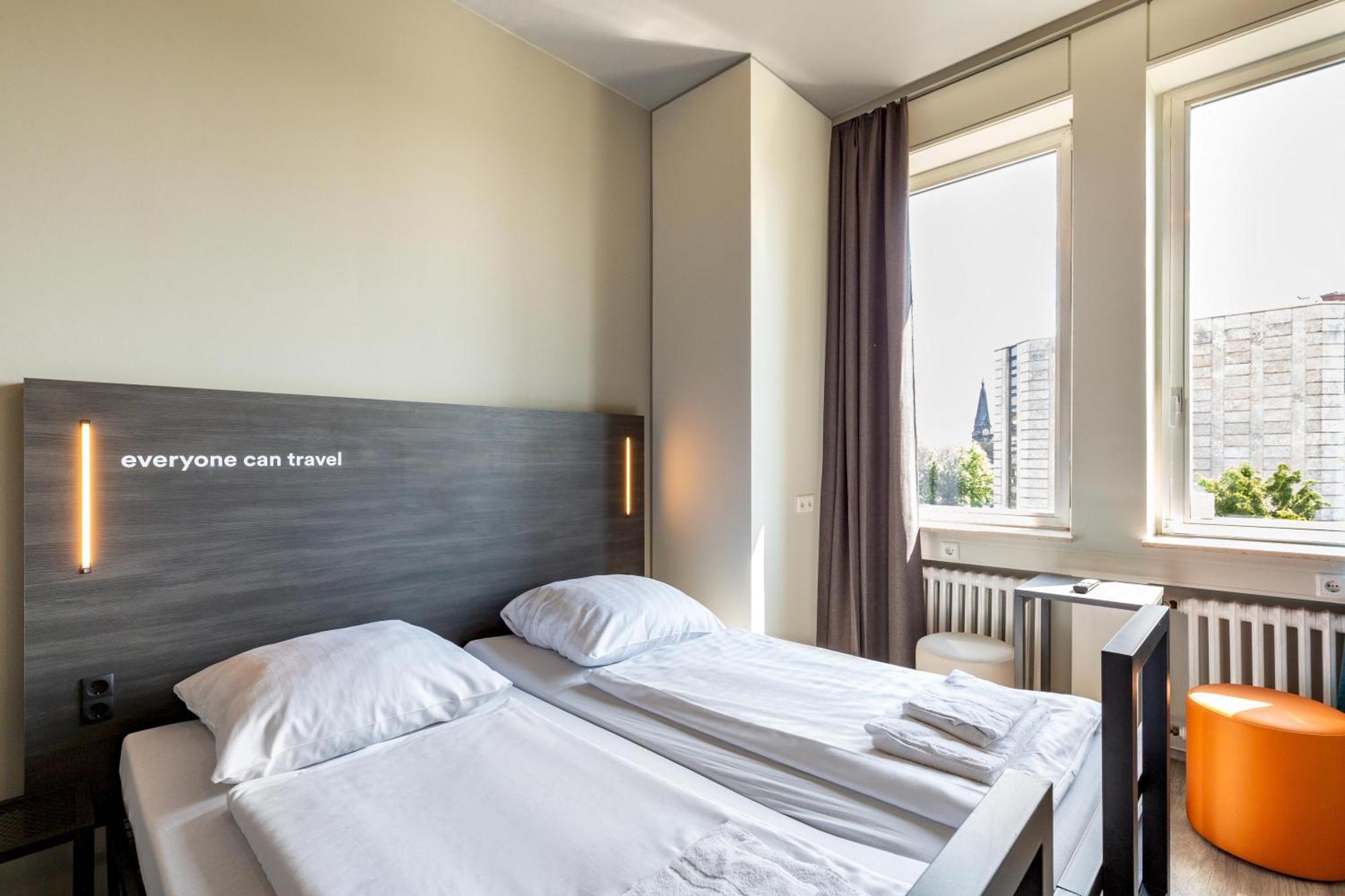 Hotel A&O Aachen Hauptbahnhof Zewnętrze zdjęcie
